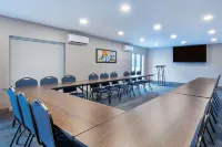 La Quinta Inn & Suites by Wyndham Nashville Airport - 2 stelle