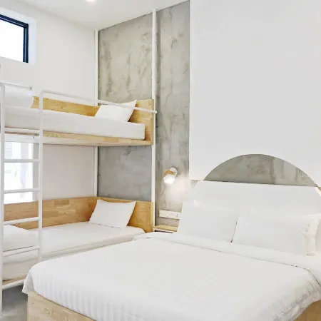 HOOD HOSTEL
