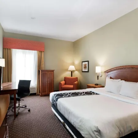 La Quinta Inn & Suites by Wyndham Olathe