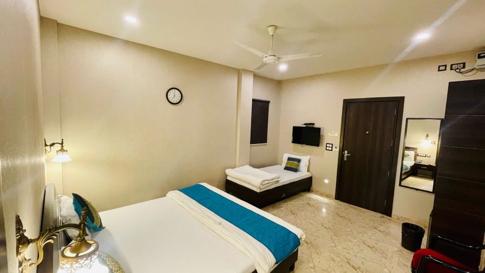 Hotel Aiwan-e-Shahi