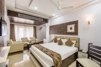 Hotel V Royal Park Hotels in Ґунтур