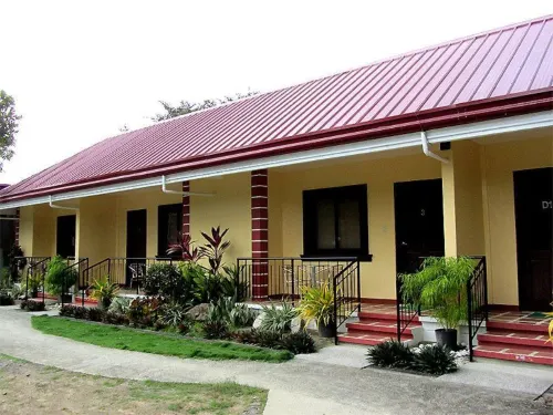 S & R Bed and Breakfast Hotels in Calbayog