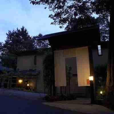 伊豆高原 花の雲 旅館 客室露天風呂 Hotel Exterior