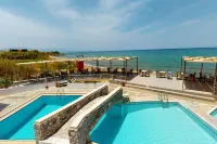 Dedalos Beach Hotel - parking