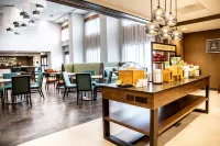 Hampton Inn & Suites by Hilton Avon Indianapolis 브라운스버그 호텔