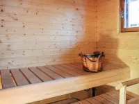 Aurinkoalppi 11a Paritalon yläkerta