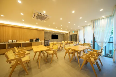 Gyeongju Brown Dot Gyeongju Bomun Branch Отели рядом с достопримечательностью «Международный Конвенционный Центр Гёнджу Хвабаек»