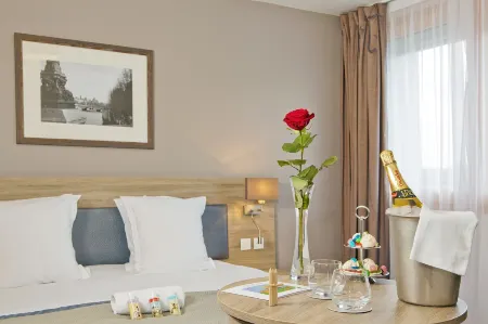 Residhome Paris Issy les Moulineaux Отели рядом с достопримечательностью «Museum of Playing Cards»