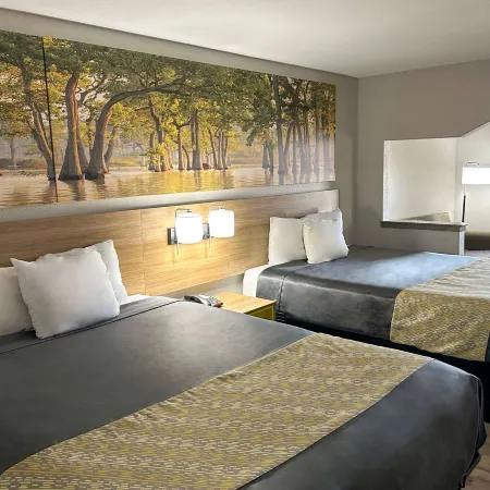 Days Inn & Suites by Wyndham Opelousas