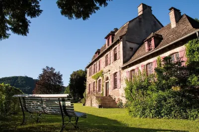 Chambres d'hôtes de Charme le Pradel Hotels in Argentat