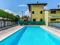 La Perla - Pools