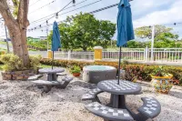 Casamares Hotels in Cabo Rojo