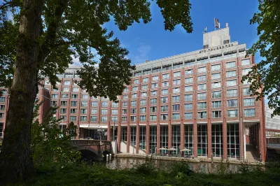 Steigenberger Hotel Hamburg Hotels near Baumwall underground station