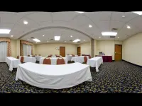 هوليداي إن إكسبرس آند سويتس هوستون - ميموريال بارك أريا باي آيتش جي Hotels near بايو بيند