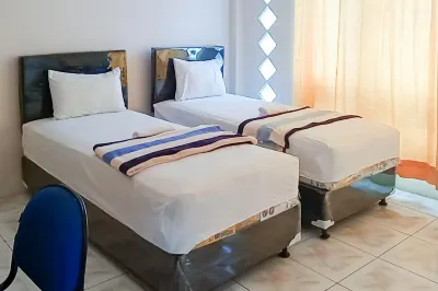 RedDoorz Near Grand Tarakan Mall فنادق في 