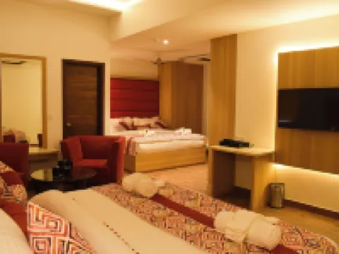 一個皇家 GG 麗晶酒店 鄰近阿卡爾·塔拜特宮的酒店