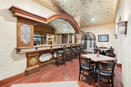 Clarion Hotel Branson Отели в г. Брэнсон