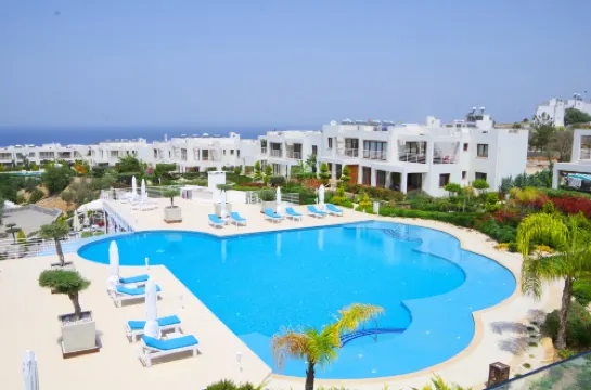 Holiday Apartment with Astonishing Views in Esentepe