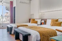 Oriental Blue Smart Stay