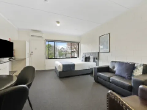 Hamilton Lakeside Motel Hotels in Hamilton