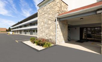 Super 8 by Wyndham Fort Mitchell Cincinnati Area