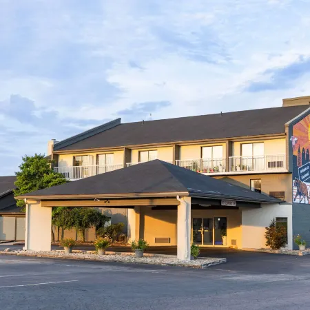 Days Inn by Wyndham Cincinnati East