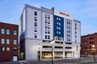 Hampton Inn Massillon - 2-Star