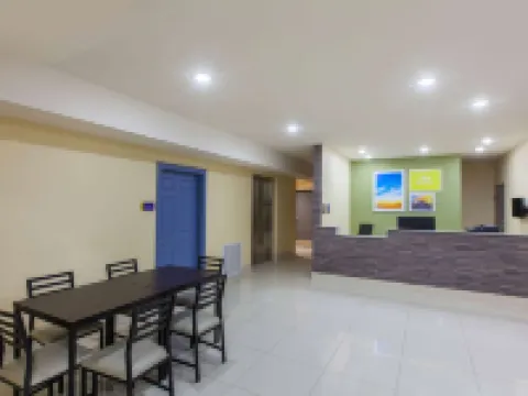 巴吞魯日機場温德姆戴斯酒店 東巴吞魯日縣酒店