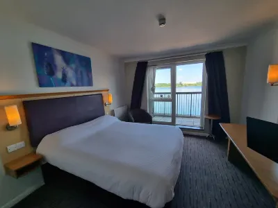 Willen Lodge Hotels in Campbell Park