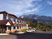 Nabalu Kundasang Hotel berhampiran Ladang Tenusu Desa Cattle