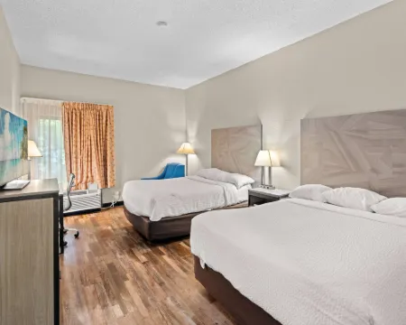 Baymont by Wyndham Lawrence Hotels in Lawrence