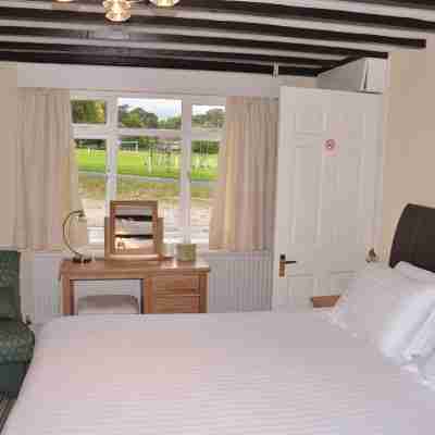 The Buck Inn Rooms