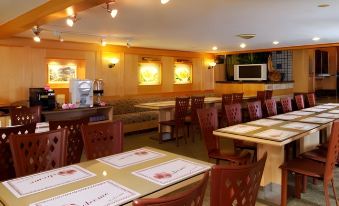 Hub Hotel - KAOHSIUNG QIXIAN BRANCH