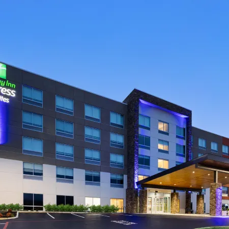 Holiday Inn Express & Suites WAYNESBORO EAST by IHG