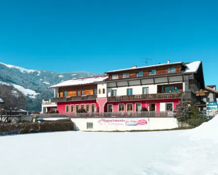 Lechners Wohnwelt Hotels in Stumm