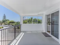 Relax on Marine Parade, 2 Bedroom Apartment Hotels in Kingscliff