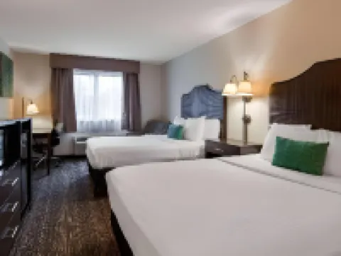 SureStay by Best Western Grove City スプリングフィールドのホテル