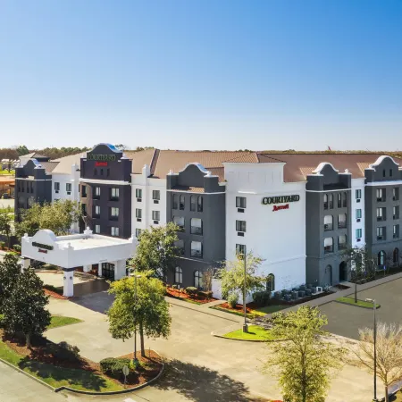 Courtyard Houma