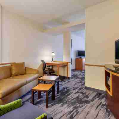 Fairfield Inn & Suites Rockford Rooms