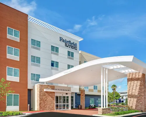Fairfield Inn & Suites Houston NASA/Webster Hotels in Webster