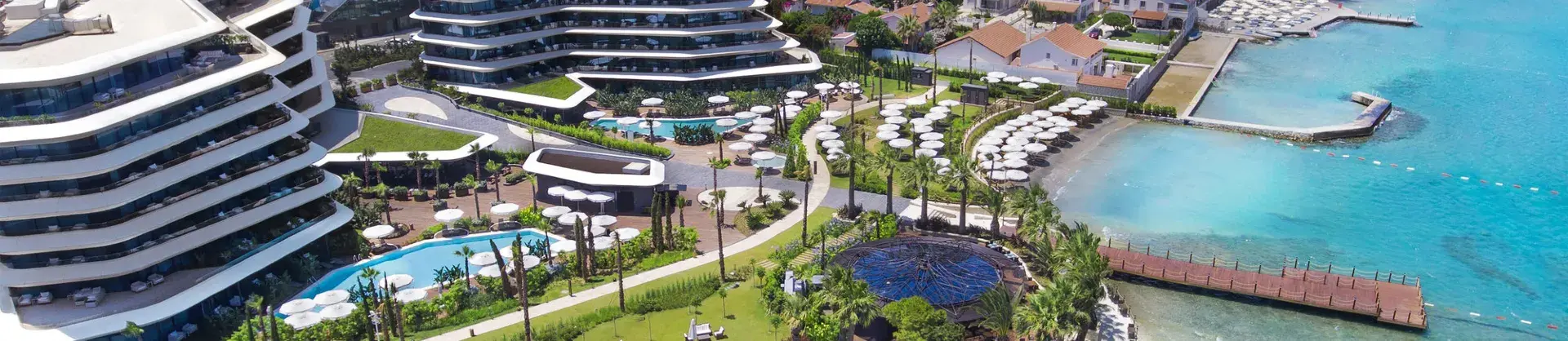 Khách sạn cao cấp
