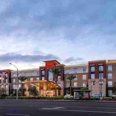 Hampton Inn & Suites Buena Park Hotel Exterior