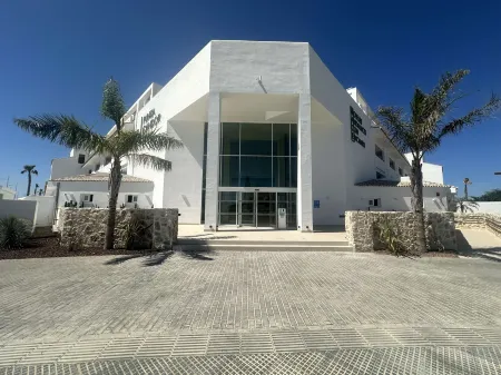 Punta Candor Suites Отели рядом с достопримечательностью «Playa de la Costilla»