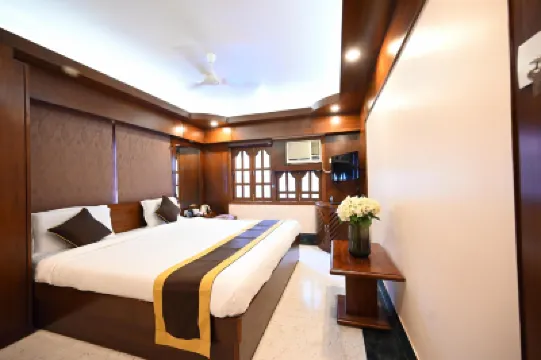 Hotel Pan Asia International Hotel berhampiran Jadavpur University