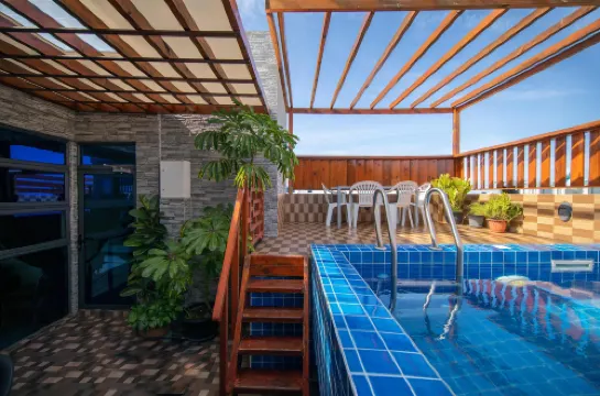 胡魯馬累白沙灘假日飯店