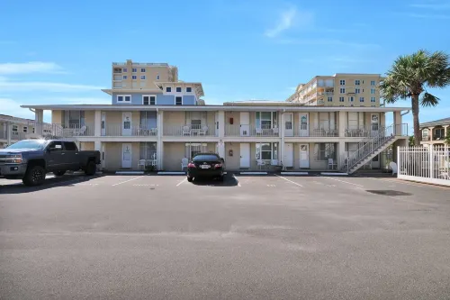 Jacksonville Beach Seaside Serenity-Close to Mayo
