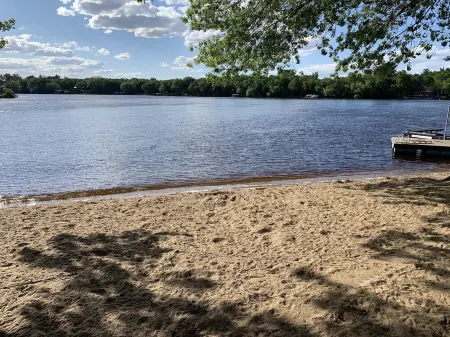 Mississippi Waterfront Beach home-Sauk Rapids, MN