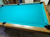 Charming 2-bedroom house on the river with resort amenities, plus golf course!!!