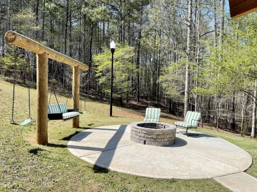 Private Basement Apartment Hotels in Paulding County