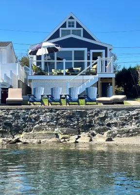 New WATERFRONT home in Portsmouth! Hotels near Sakonnet Greenway Trail